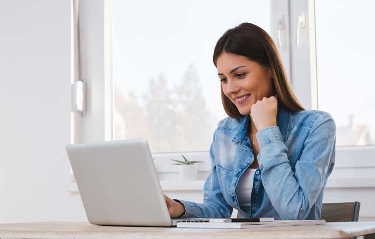 Os cursos profissionalizantes se mostram como uma excelente alternativa para a sua vida, já que podem te ensinar muito mais sobre determinado assunto e mostrar que você está absolutamente preparado para assumir uma nova função.