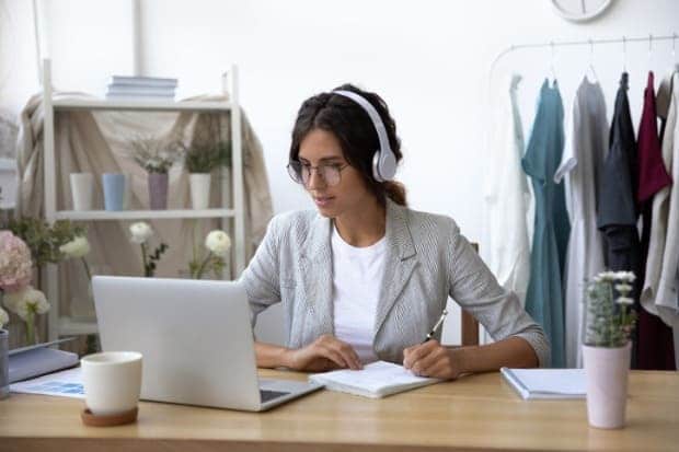 Cursos profissionalizantes para o mercado da moda