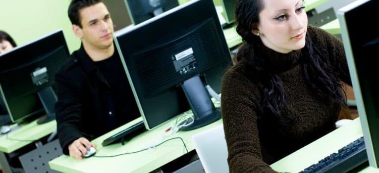 O que se aprende em um curso de informática básica?