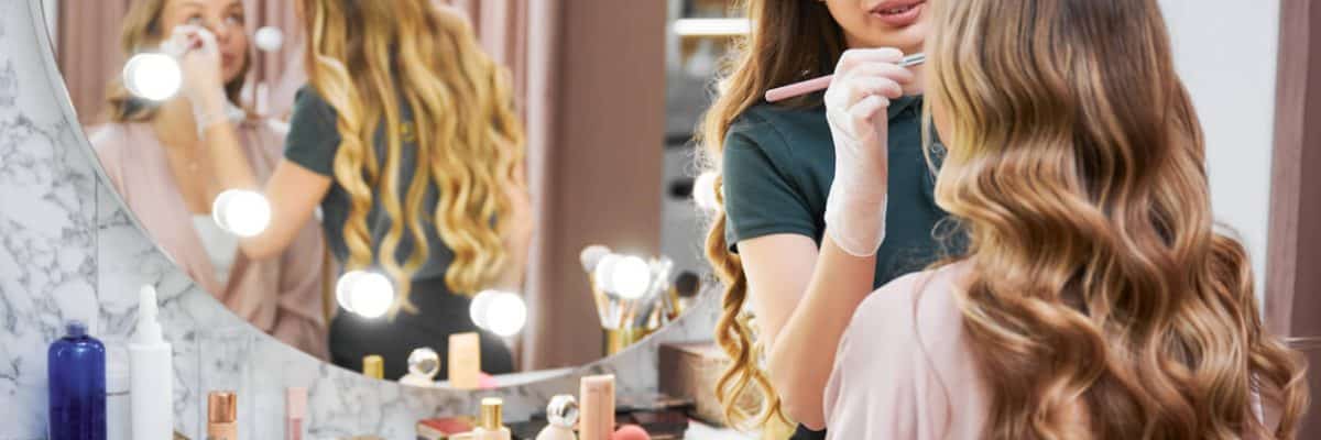 O que precisa para fazer curso de maquiagem: requisitos e materiais