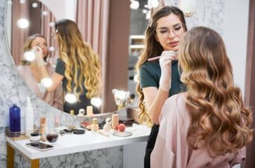 O que precisa para fazer curso de maquiagem: requisitos e materiais